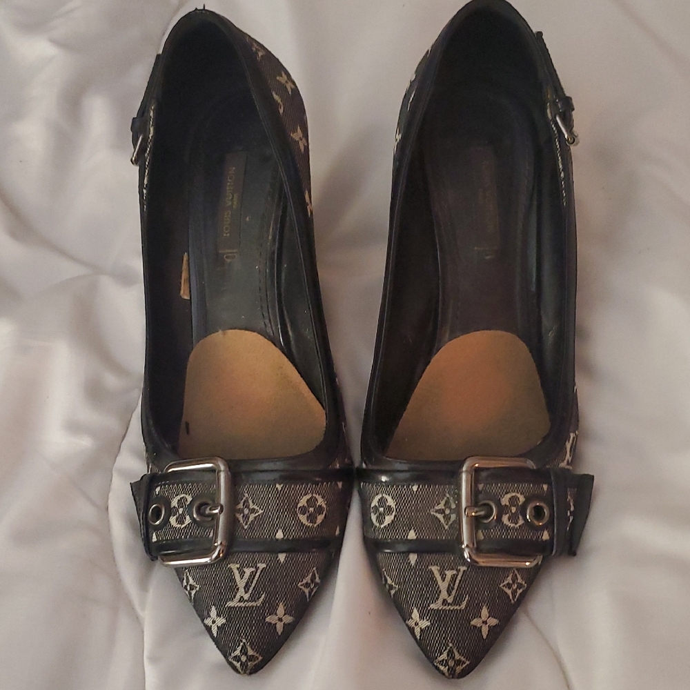 Louis Vuitton Black and Brown Monogram Heels